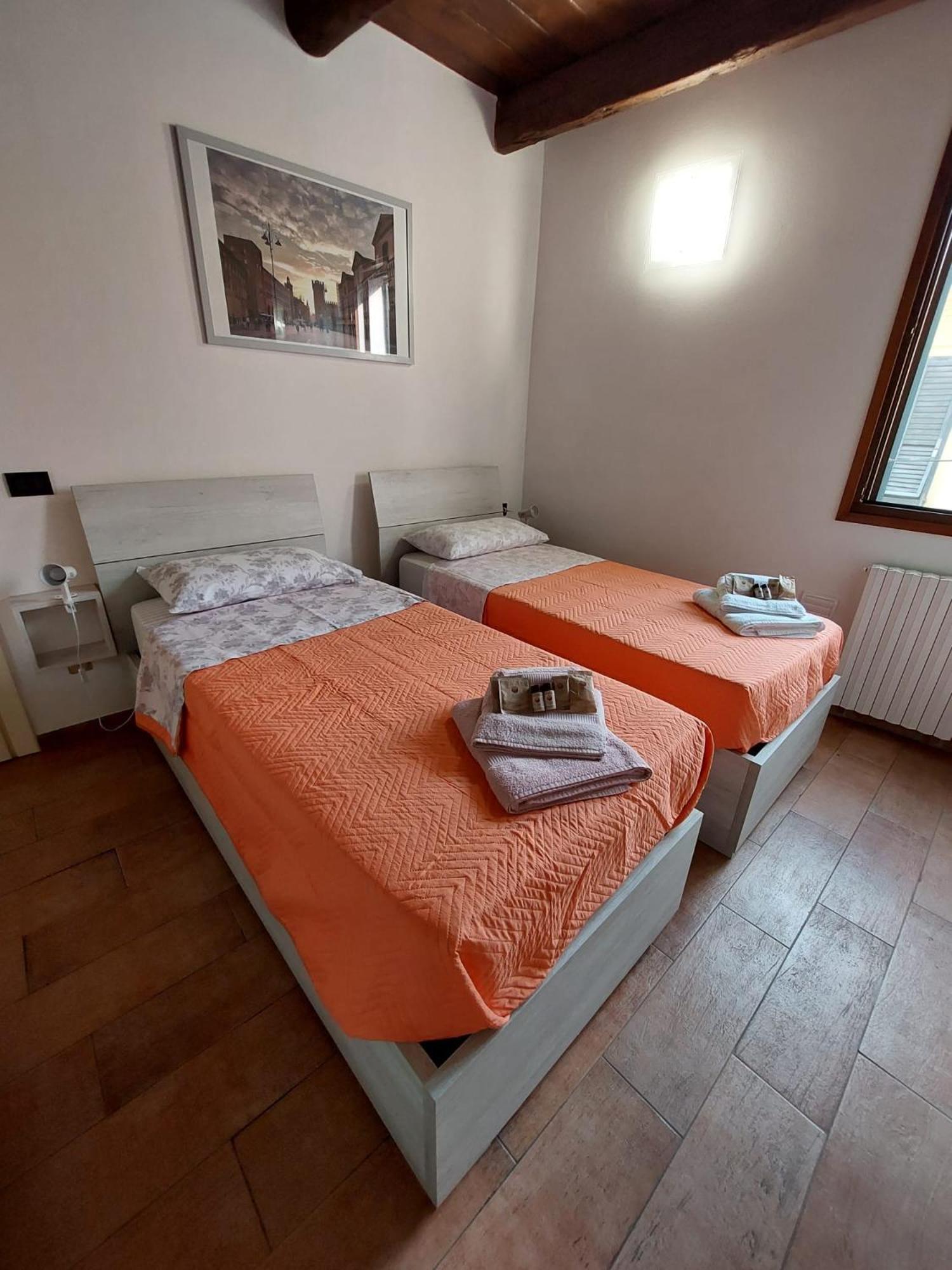 Dodo'S House Hotell Ferrara Eksteriør bilde